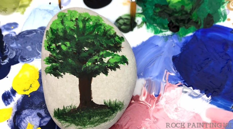 How to paint an oak tree onto a rock